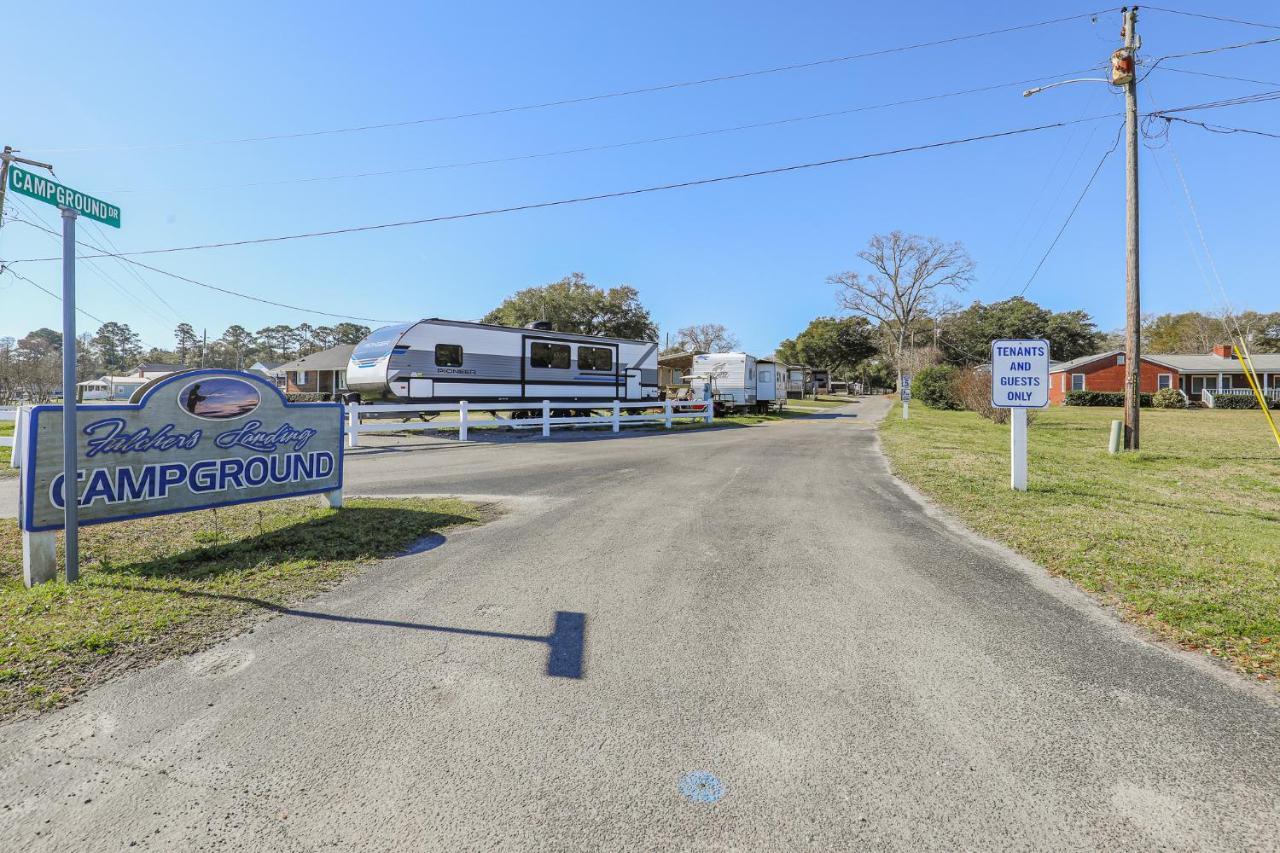 Model Home Near Camp Lejeune With Water View Sneads Ferry Kültér fotó