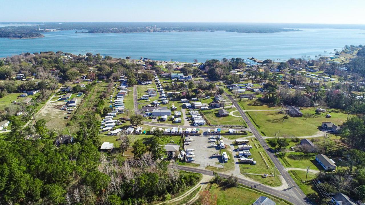 Model Home Near Camp Lejeune With Water View Sneads Ferry Kültér fotó